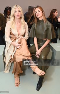 Devon Windsor feet photo thumbnail