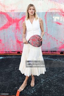 Devon Windsor feet photo 20