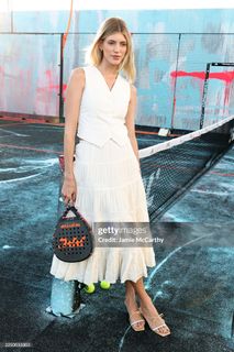 Devon Windsor feet photo 19