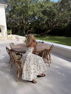Devon Windsor feet photo 7