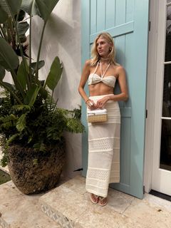 Devon Windsor feet photo 7