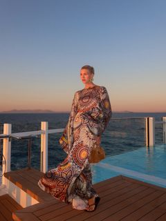 Devon Windsor feet photo 9