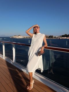 Devon Windsor feet photo 6