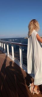 Devon Windsor feet photo 5