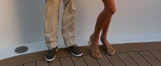 Devon Windsor feet photo 4