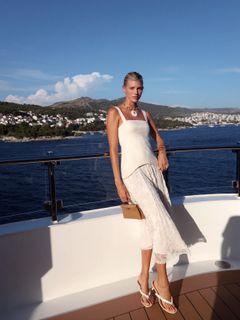 Devon Windsor feet photo 12