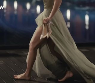 Devrim Özkan feet photo thumbnail