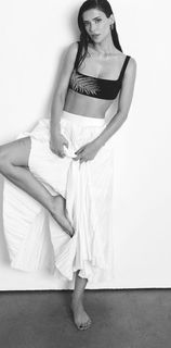 Devrim Özkan feet photo thumbnail