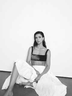 Devrim Özkan feet photo thumbnail