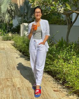 Dhanashree Verma feet photo 16