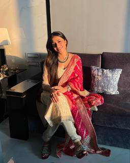 Dhanashree Verma feet photo 10
