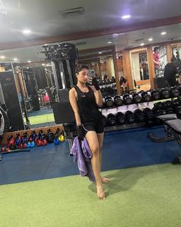 Dhanashree Verma feet photo 13