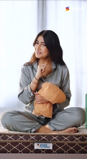 Dhanashree Verma feet photo 15