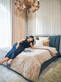 Dhanashree Verma feet photo 13