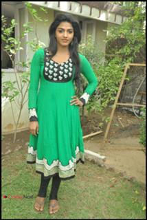 Dhansika feet photo 15