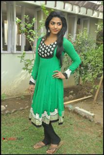Dhansika feet photo 14