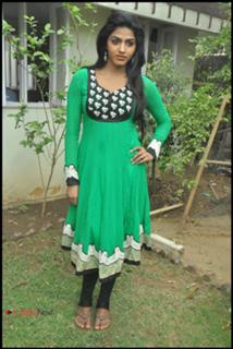 Dhansika feet photo 12