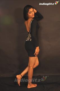Dhansika feet photo 4