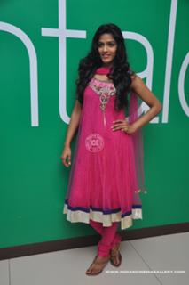Dhansika feet photo 16