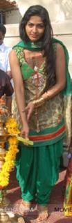 Dhansika feet photo 8