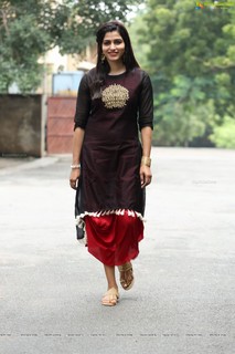 Dhansika feet photo 16