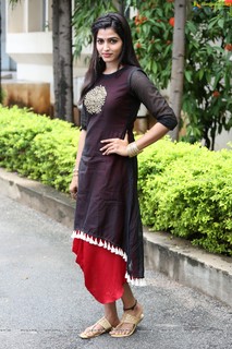Dhansika feet photo 15