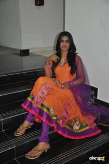 Dhansika feet photo 2