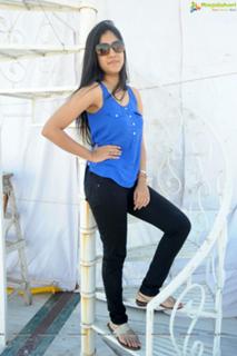 Dhanya Balakrishna feet photo 11