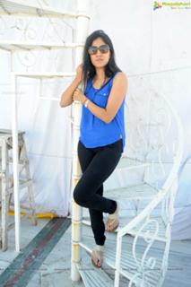 Dhanya Balakrishna feet photo 10