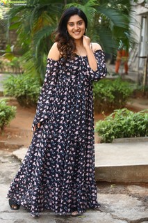 Dhanya Balakrishna feet photo 3