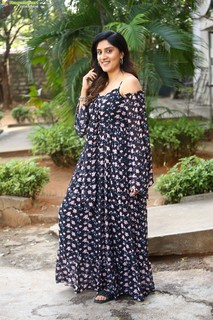 Dhanya Balakrishna feet photo 2