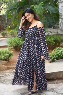Dhanya Balakrishna feet photo 1