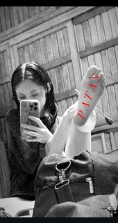 Dhasia Wezka feet photo 7