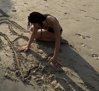 Dhurata Dora feet photo 11