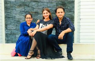 Dhvani Bhanushali feet photo 19