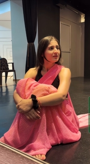Dhvani Bhanushali feet photo 7