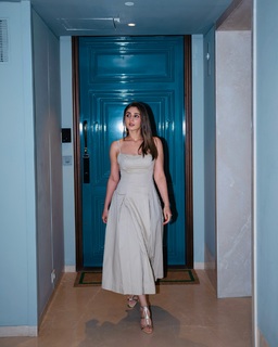 Dhvani Bhanushali feet photo 13