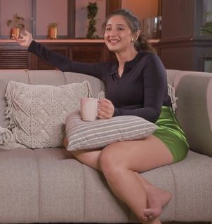 Dhvani Bhanushali feet photo 3