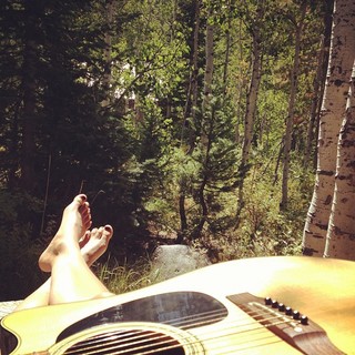 Dia Frampton feet photo 8