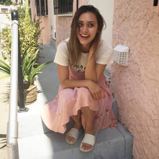 Dia Frampton feet photo 4