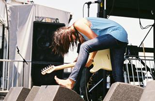 Dia Frampton feet photo 17