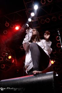 Dia Frampton feet photo 8