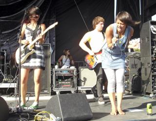 Dia Frampton feet photo 6