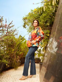 Dia Mirza feet photo 15