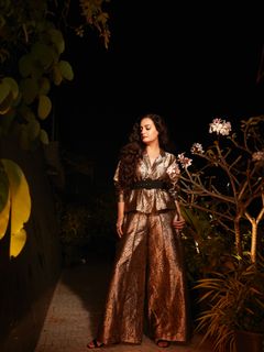 Dia Mirza feet photo 6