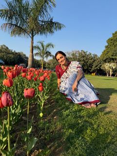 Dia Mirza feet photo 2