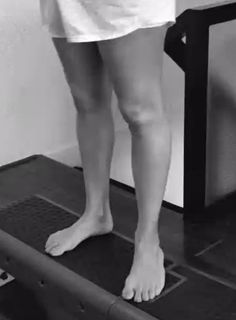 Dia Mirza feet photo 18