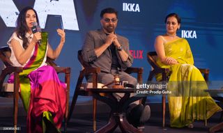 Dia Mirza feet photo 6