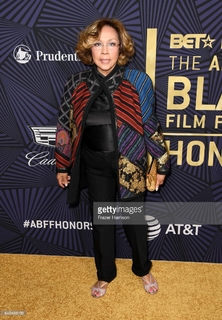 Diahann Carroll feet photo 17