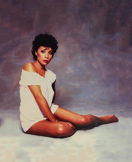 Diahann Carroll feet photo 2